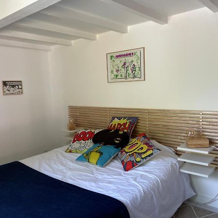 أنغوليم Merig'Home Chambre Bd Climatisee Dans Maison Avec Piscine Au Calme En Ville, Sdb & Toilettes Prives المظهر الخارجي الصورة